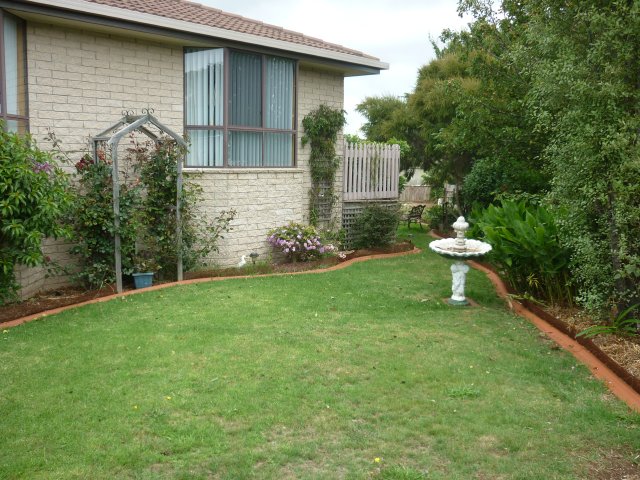 TVA REALTY = GREAT VALUE FAMILY HOME
