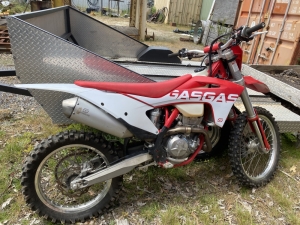 BUY NOW!!!  2022 GAS GAS EC350F RED WHITE TRAIL BIKE 